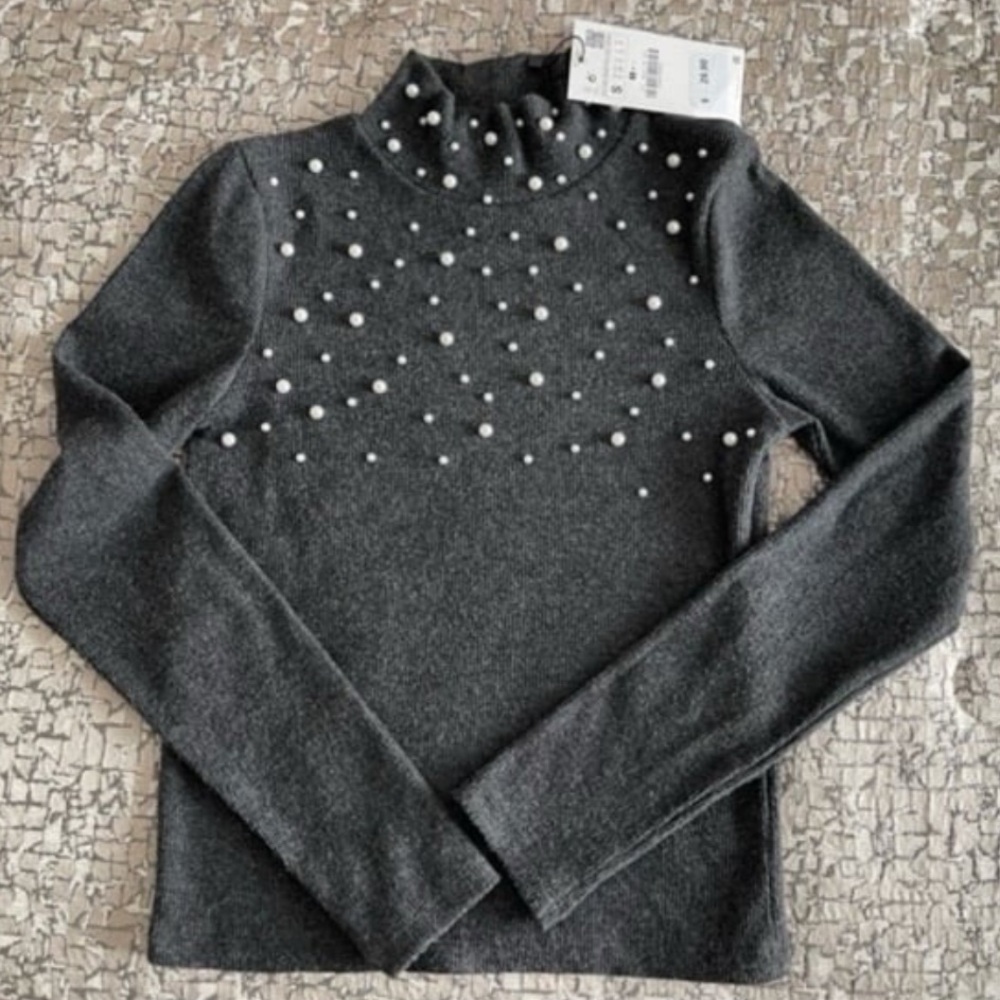 Zara Grey Pearl Top